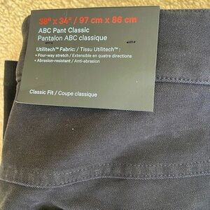 Lululemon Men ABC classic fit trouser 34 inch Length 38 inch inseam.
